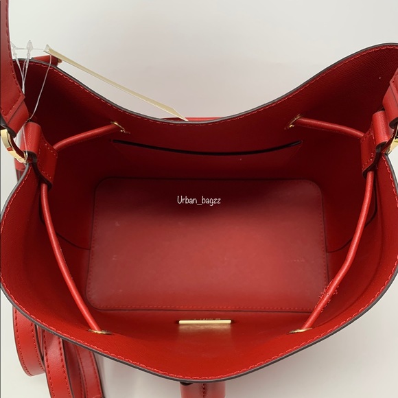 Michael Kors Suri Large Bucket Messenger - Picture 8 of 9